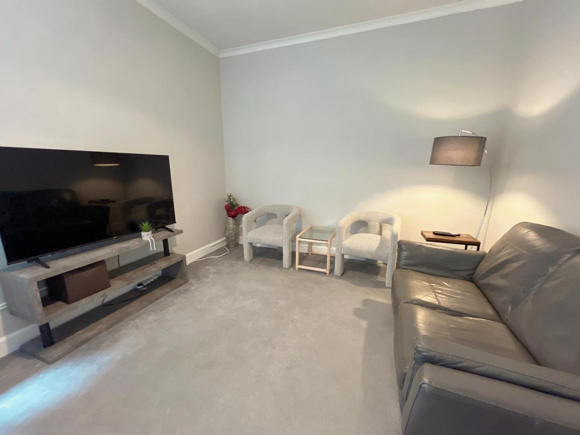 Two Bed Apartment EDI Exterior photo